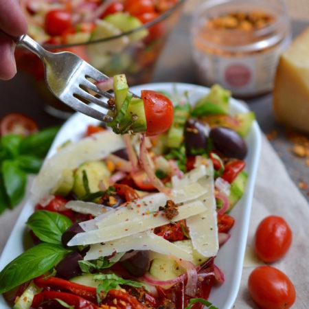 Roasted Red Pepper and Cucumber Salad - Glory Kitchen Roasted Red Pepper and Cucumber Salad - Glory Kitchen